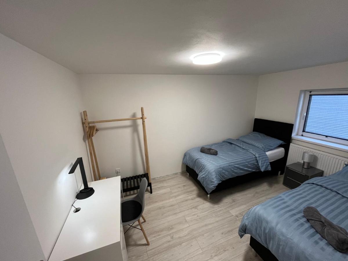 Apartment Golden Prague 78 Vestec  المظهر الخارجي الصورة