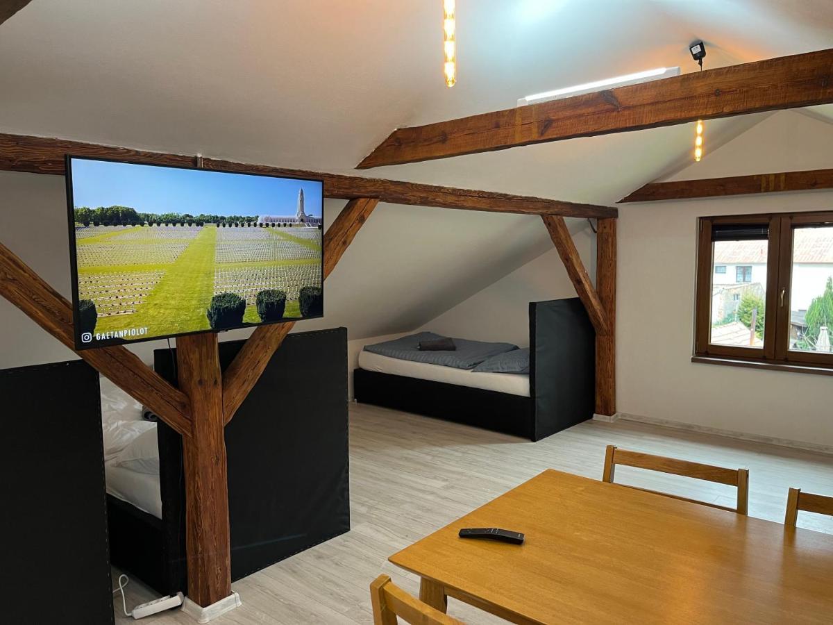 Apartment Golden Prague 78 Vestec  المظهر الخارجي الصورة