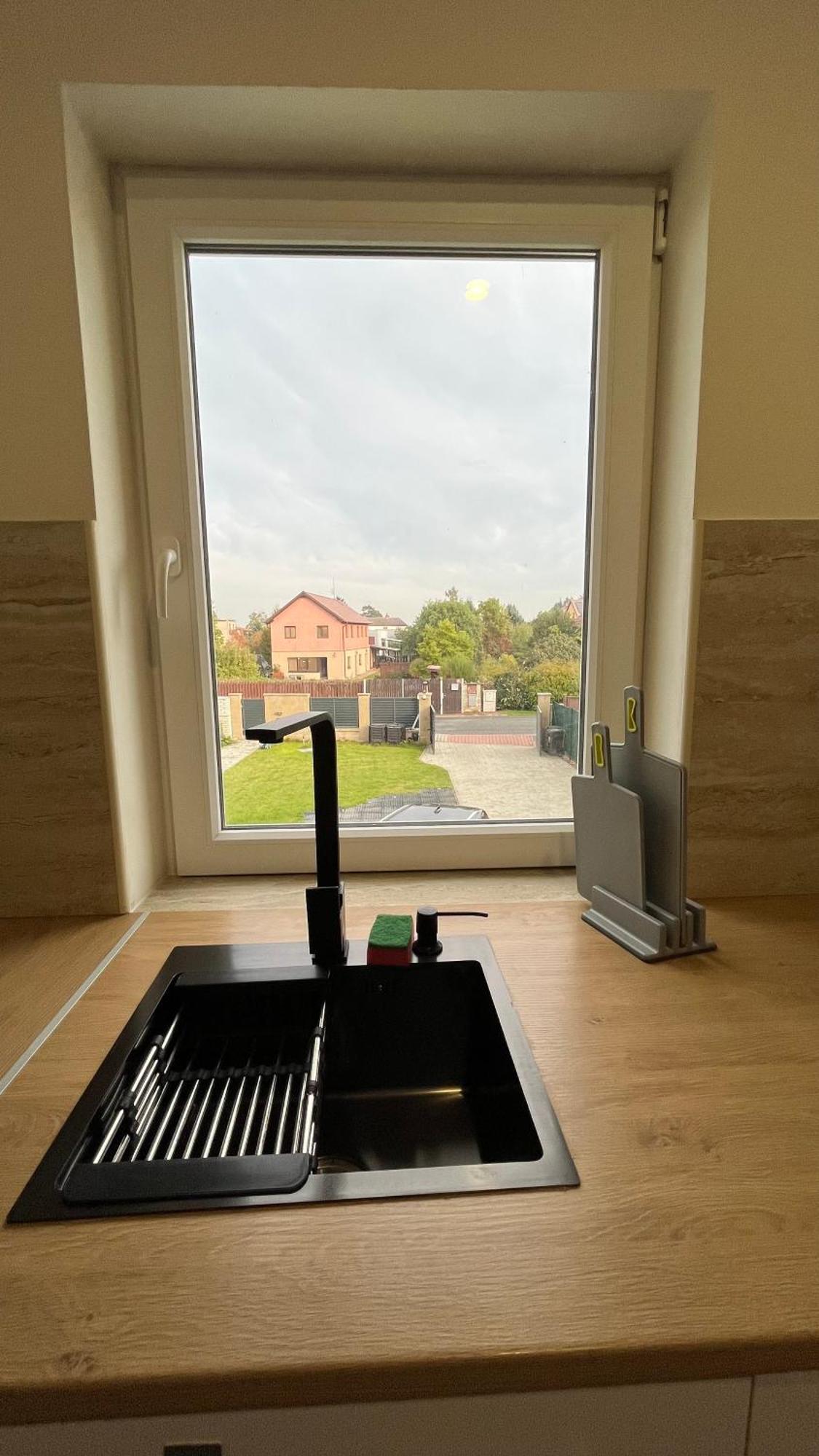 Apartment Golden Prague 78 Vestec  المظهر الخارجي الصورة